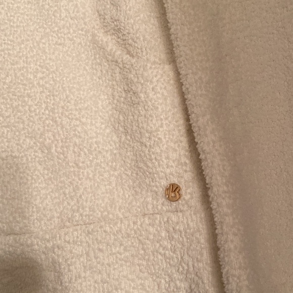 BuffBunny Loop Yarn Hoodie - Picture 10 of 15